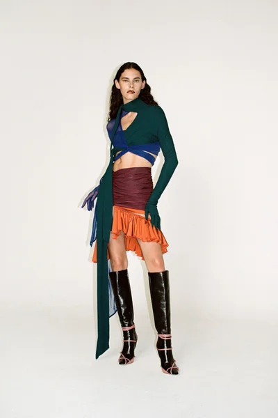 Look 16